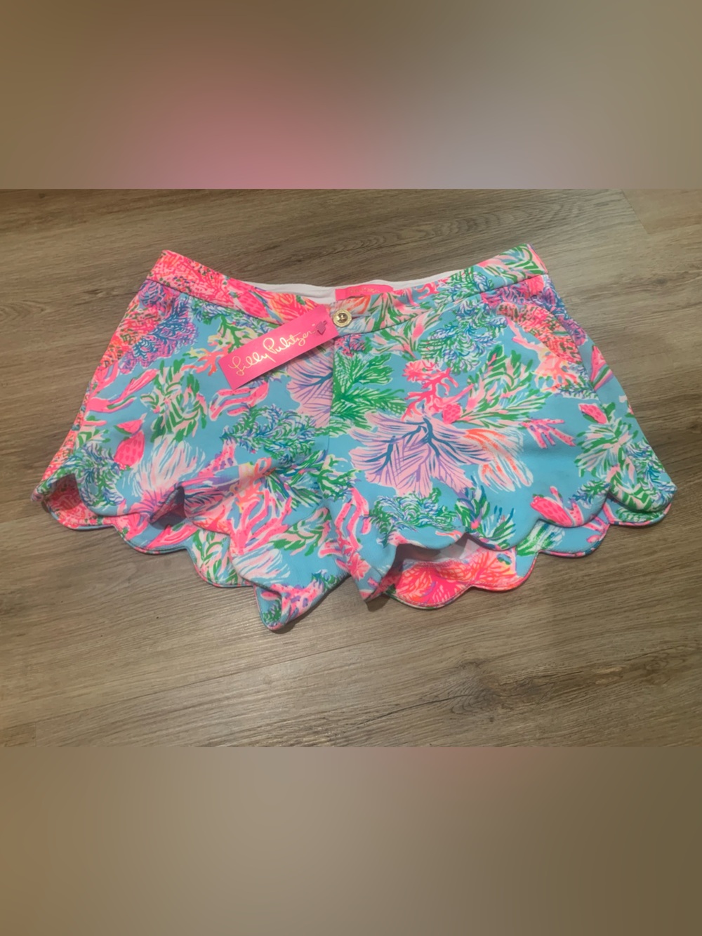 Lilly Pulitzer Scalloped Shorts NWT